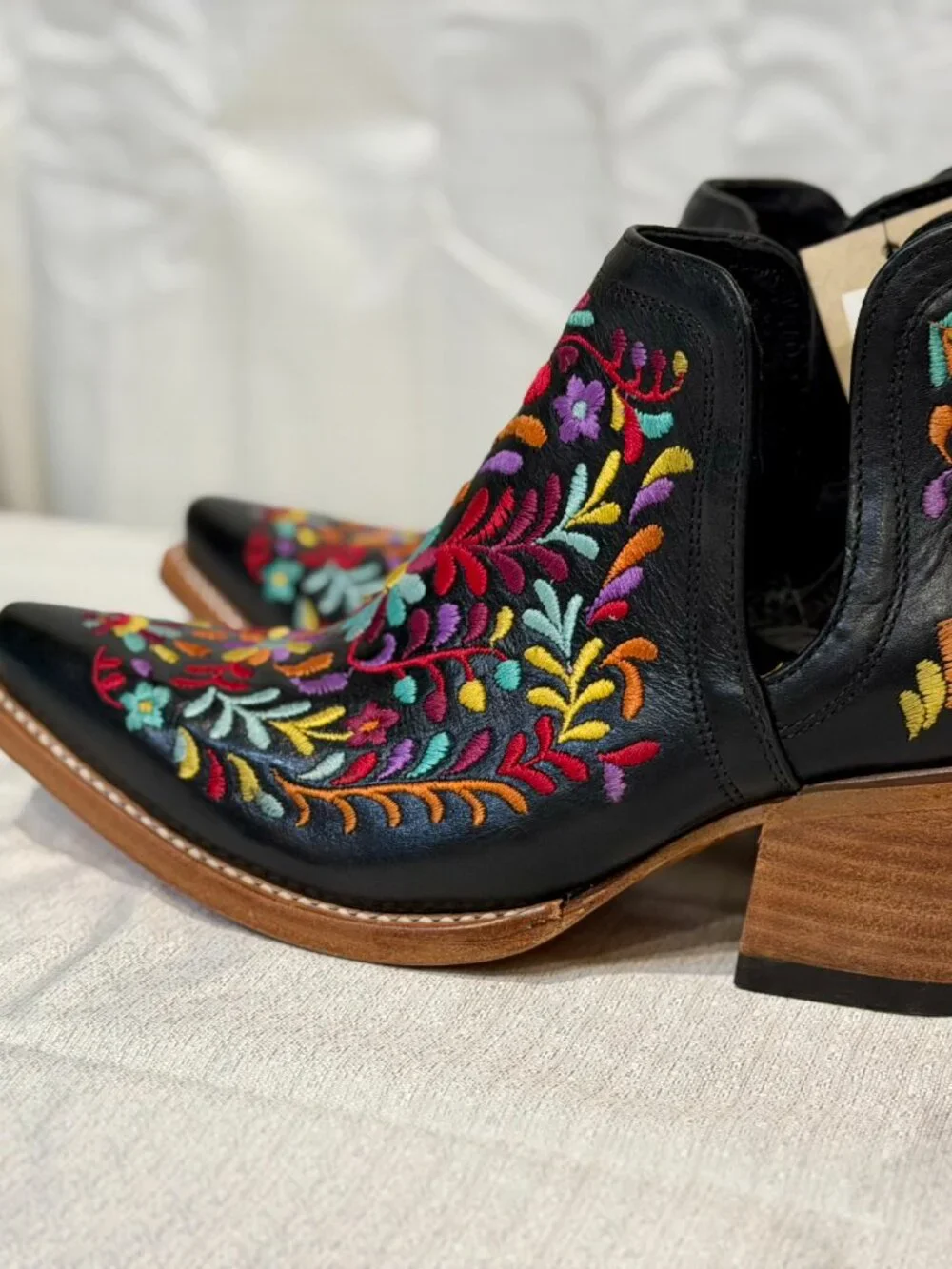 Ariat Women's Dixon Floral Brooklyn Size 8.5 - Picture 7 of 10